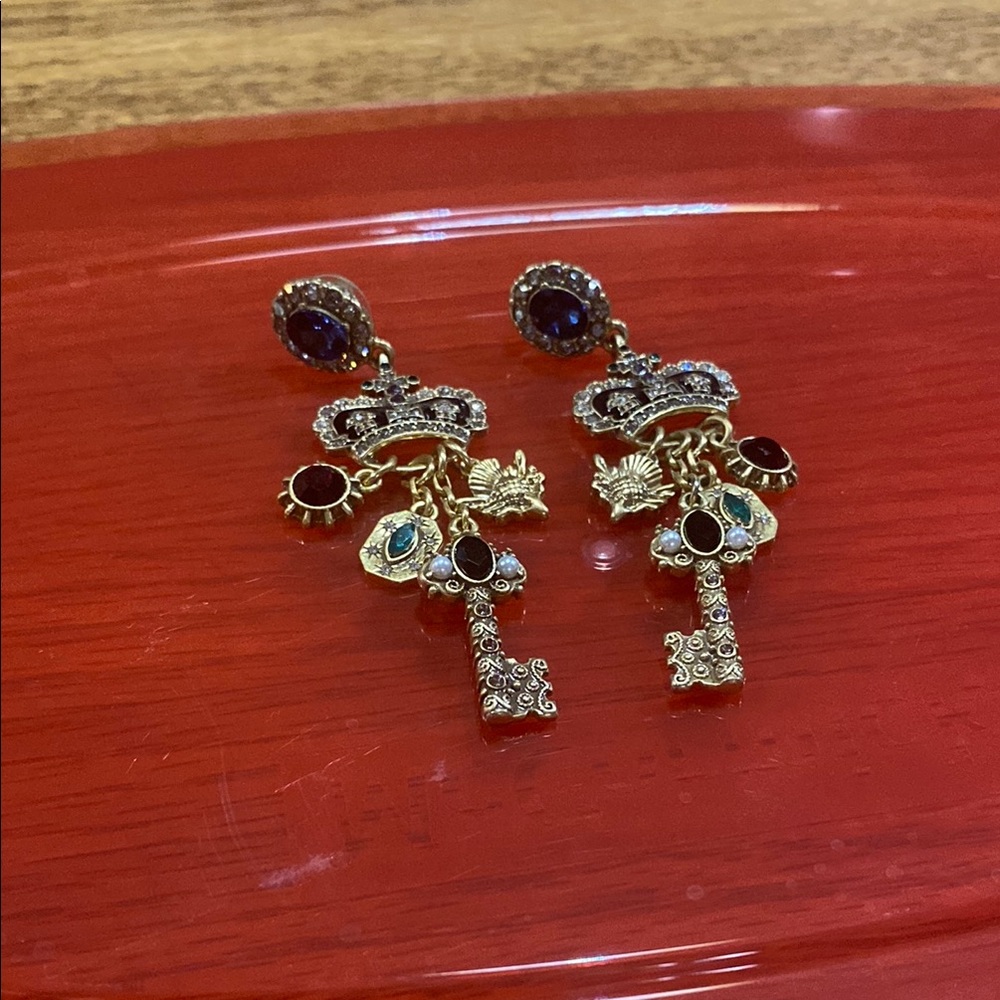 Elegant Gold and Black Key Earrings
